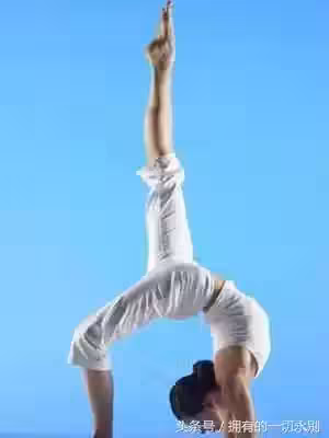 /www/bananadaily.net/web/images/image/2275/22751495.avif